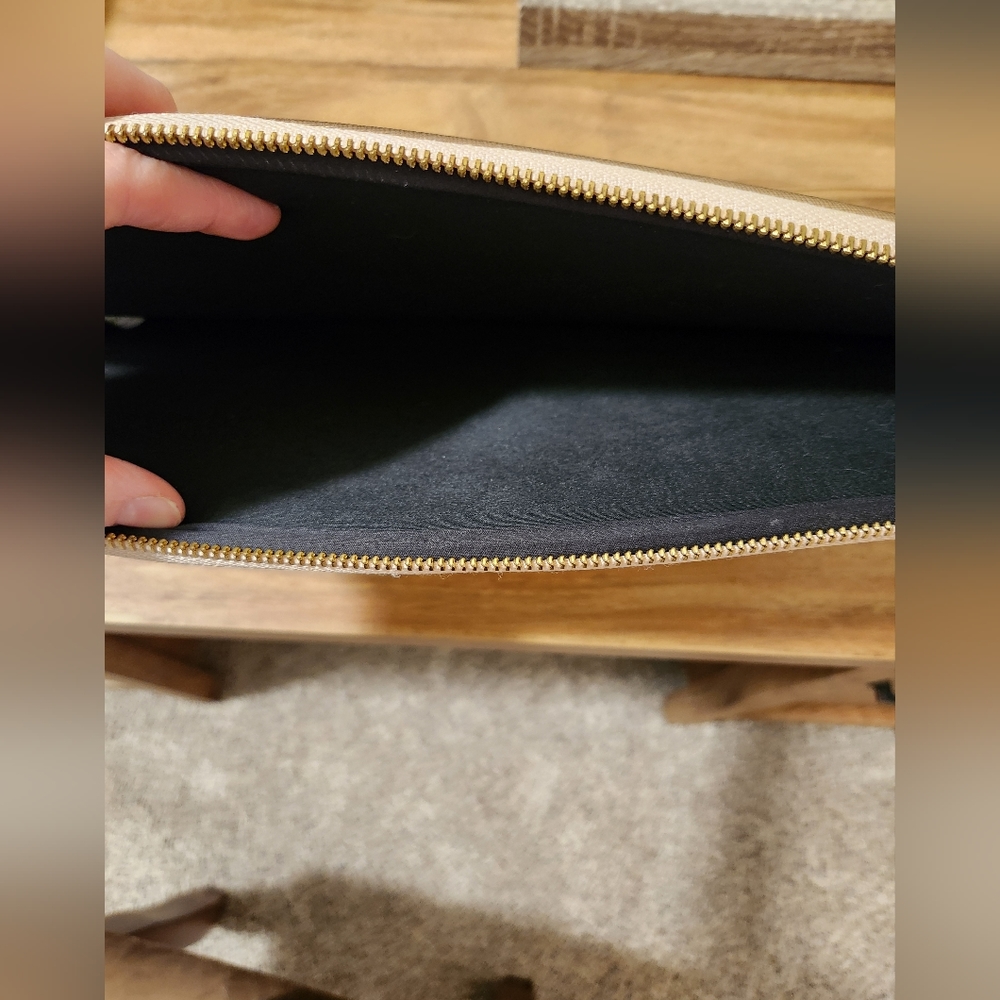 Kate Spade laptop case - Picture 3 of 3